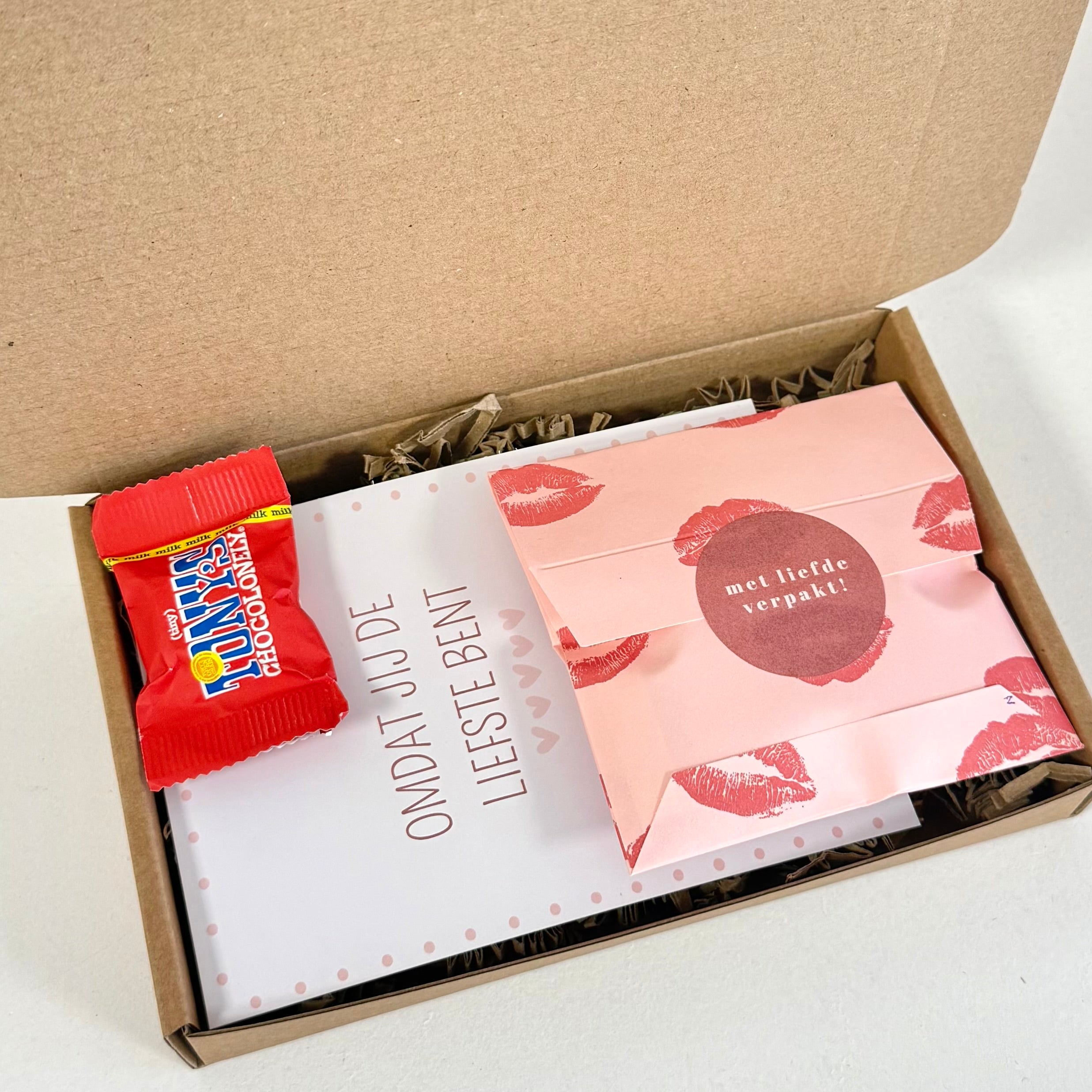 Pakketje ‘Omdat jij de liefste bent’ klein